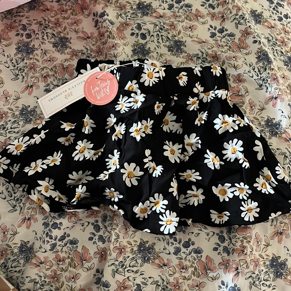 Daisy baby skirt